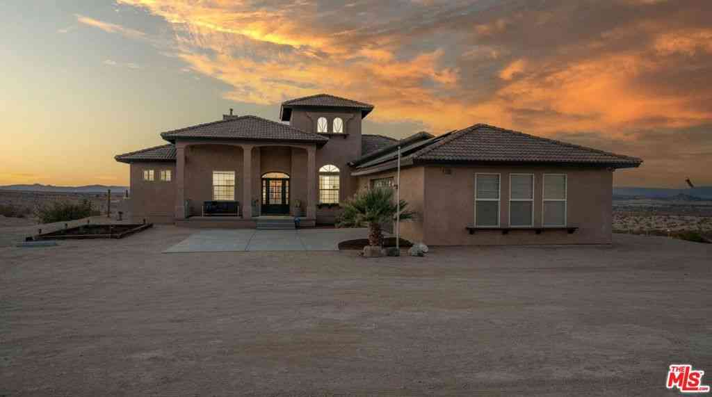 Homes For Sale - 71638 Laura Lane<br/> Twentynine Palms, CA 92277