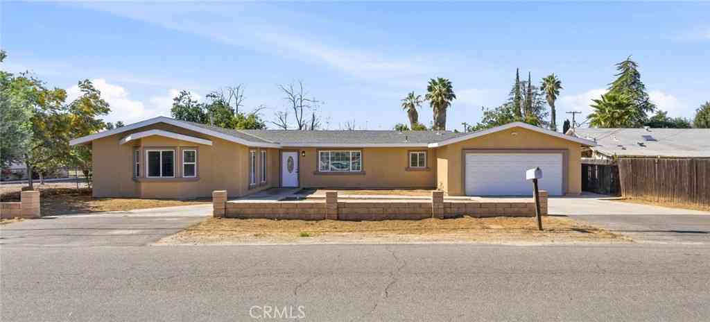 Homes For Sale - 27031 Yale Street<br/> Hemet, CA 92544