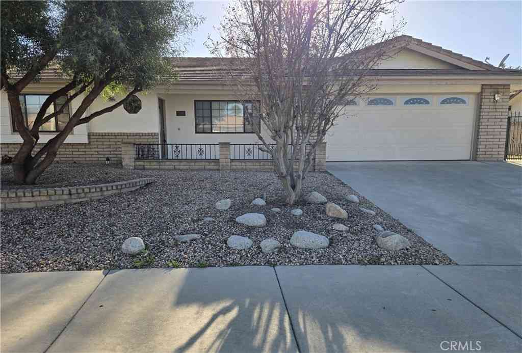 Homes For Rent - 727 Chardonnay Place<br/> Hemet, CA 92544