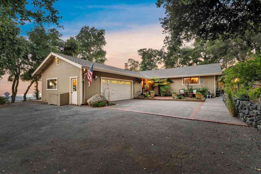 Homes For Sale - 24854 Skyland Road<br/> Los Gatos, CA 95033