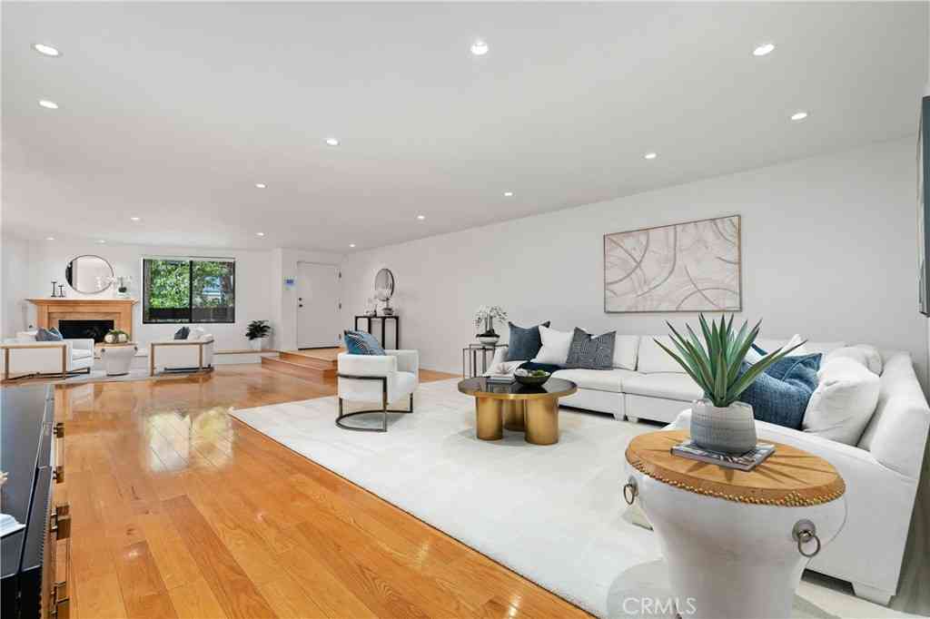 Condo For Sale - 11687 Bellagio #12<br/> Los Angeles, CA 90049