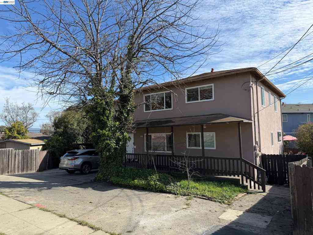 Homes For Sale - 820 Island Dr<br/> Alameda, CA 94502