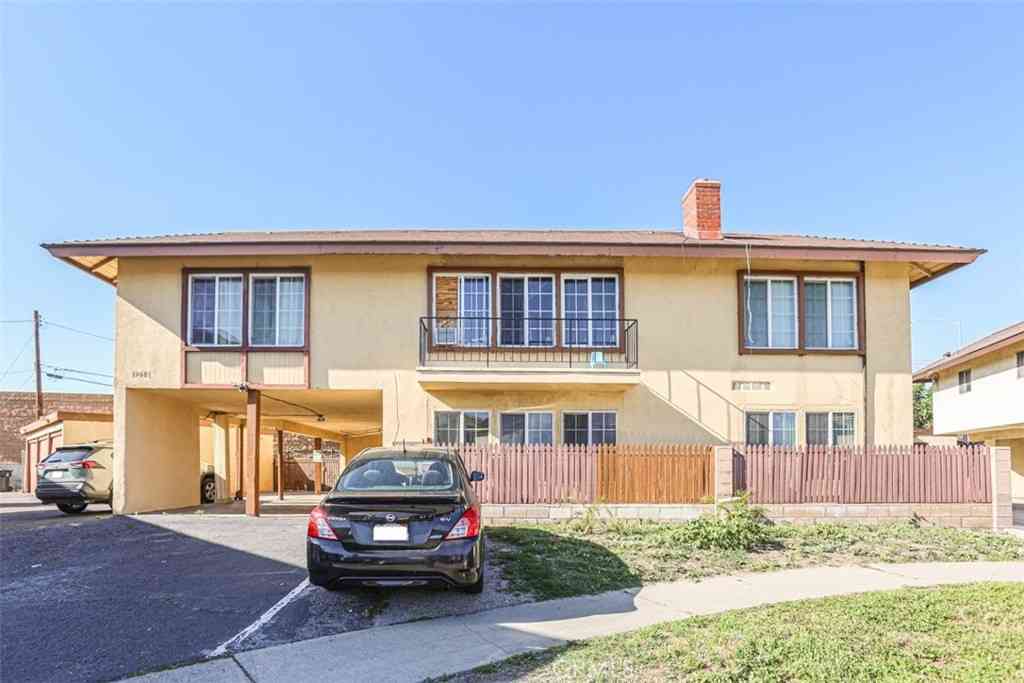 Multifamily For Sale - 13401 El Prado<br/> Garden Grove, CA 92840