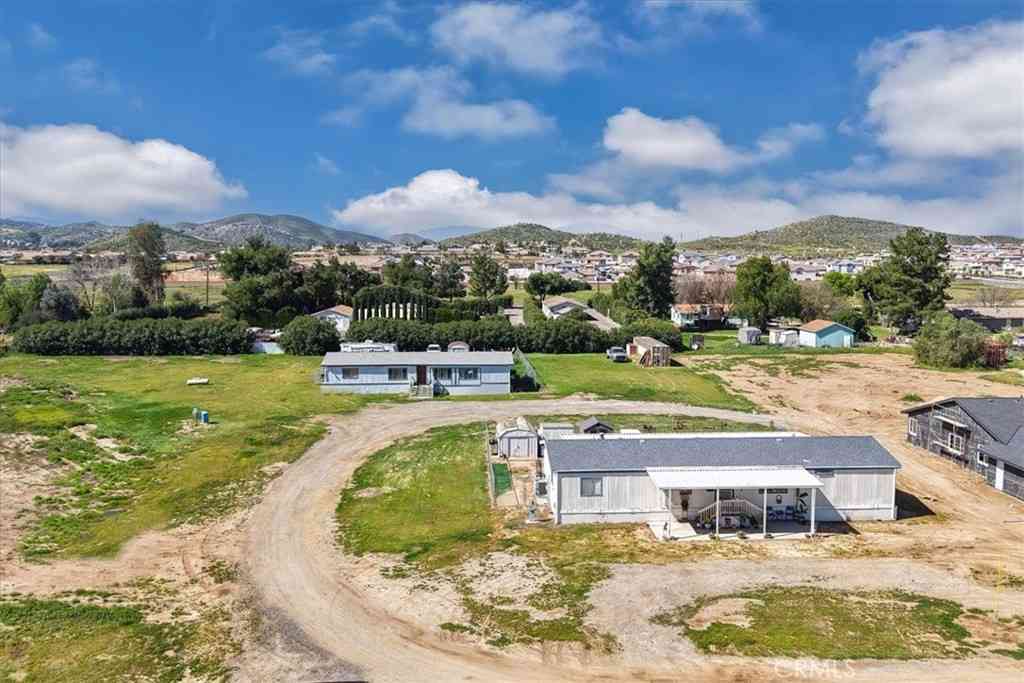 Mobile Home For Sale - 31175 Chade<br/> Menifee, CA 92584