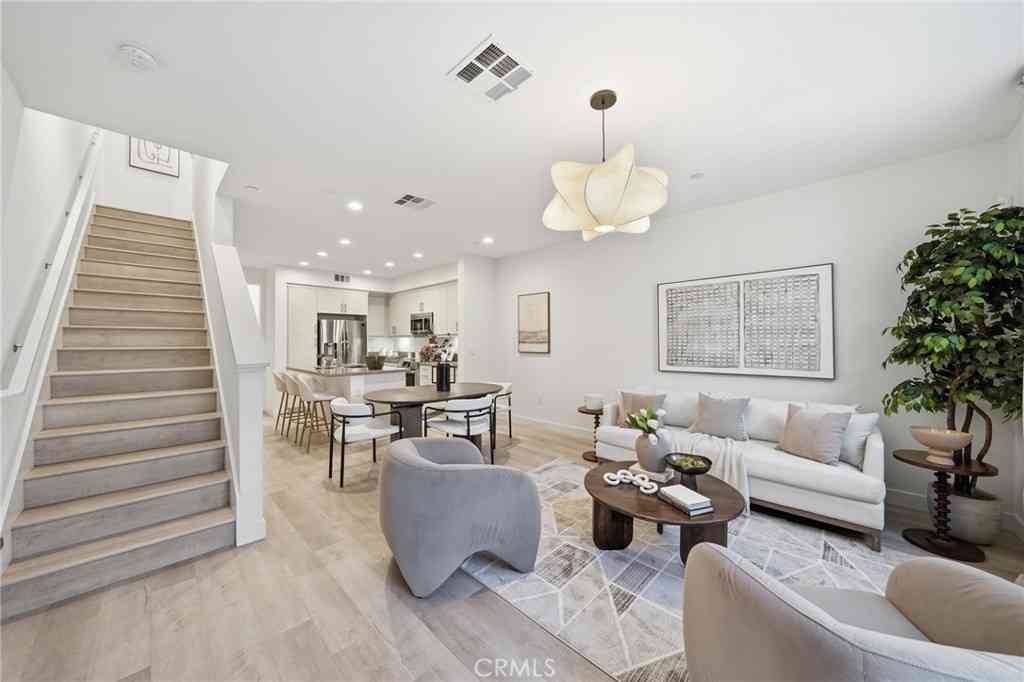 Condo For Sale - 2718 Santa Anita Avenue<br/> El Monte, CA 91733