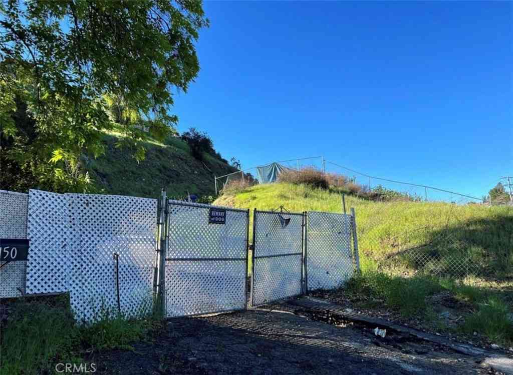 Vacant Land For Sale - 10138 Sunland Boulevard<br/> Shadow Hills, CA 91040