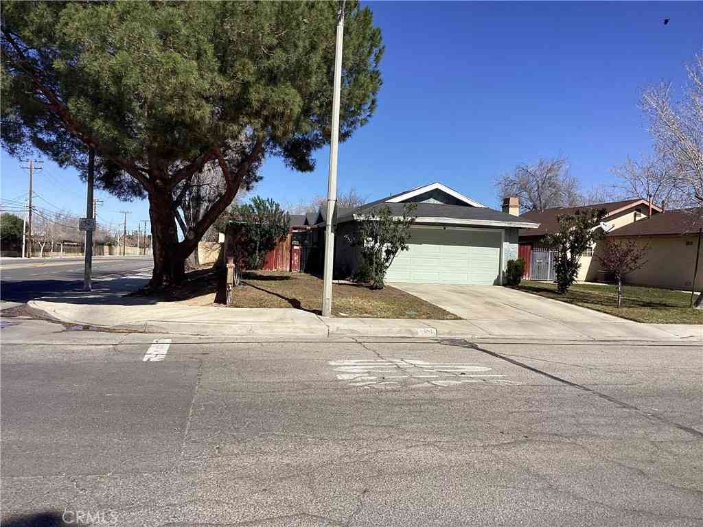 Homes For Sale - 1503 Avnue J3<br/> Lancaster, CA 93535