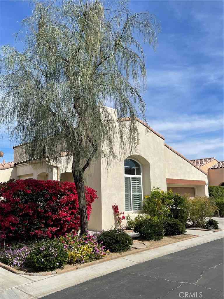 Homes For Sale - 47752 Endless Sky<br/> La Quinta, CA 92253