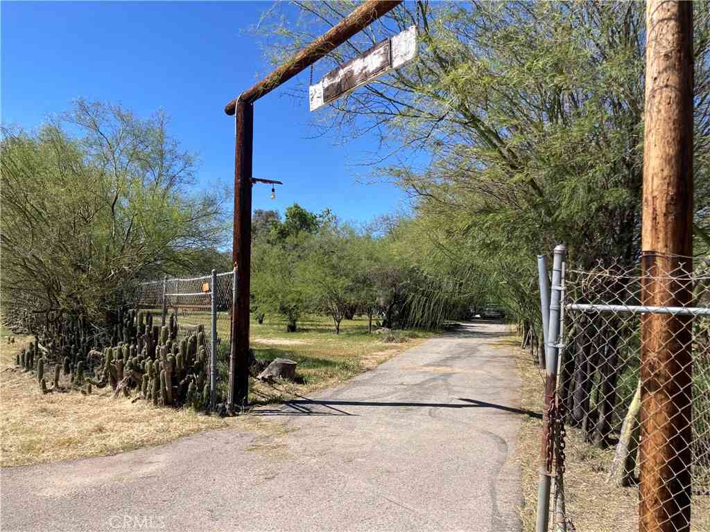 Mobile Home For Sale - 28875 10th<br/> Lake Elsinore, CA 92532