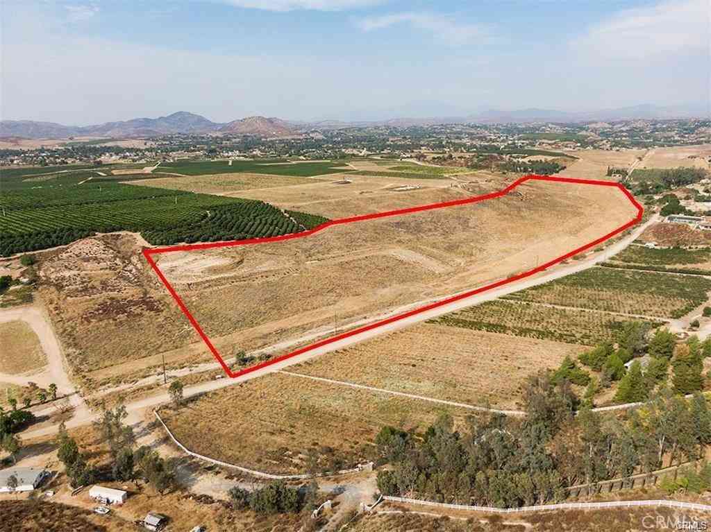 Vacant Land For Sale - Los Nogales<br/> Temecula, CA 92529