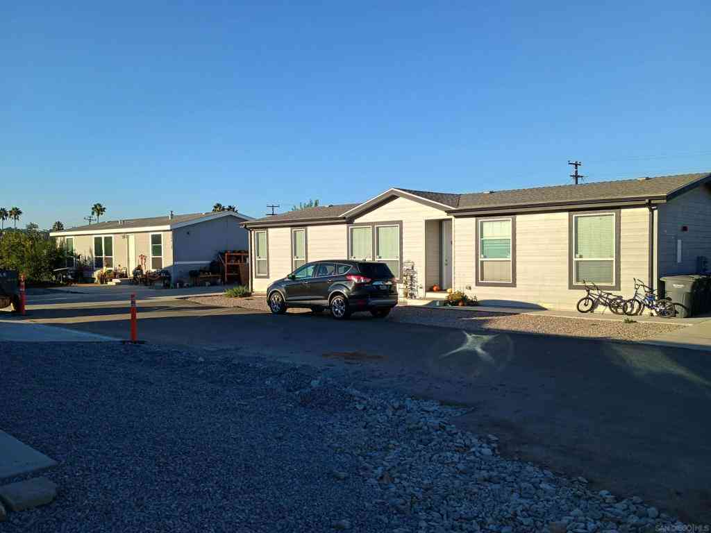 Homes For Sale - 1040 Gillespie Dr<br/> Spring Valley, CA 91977