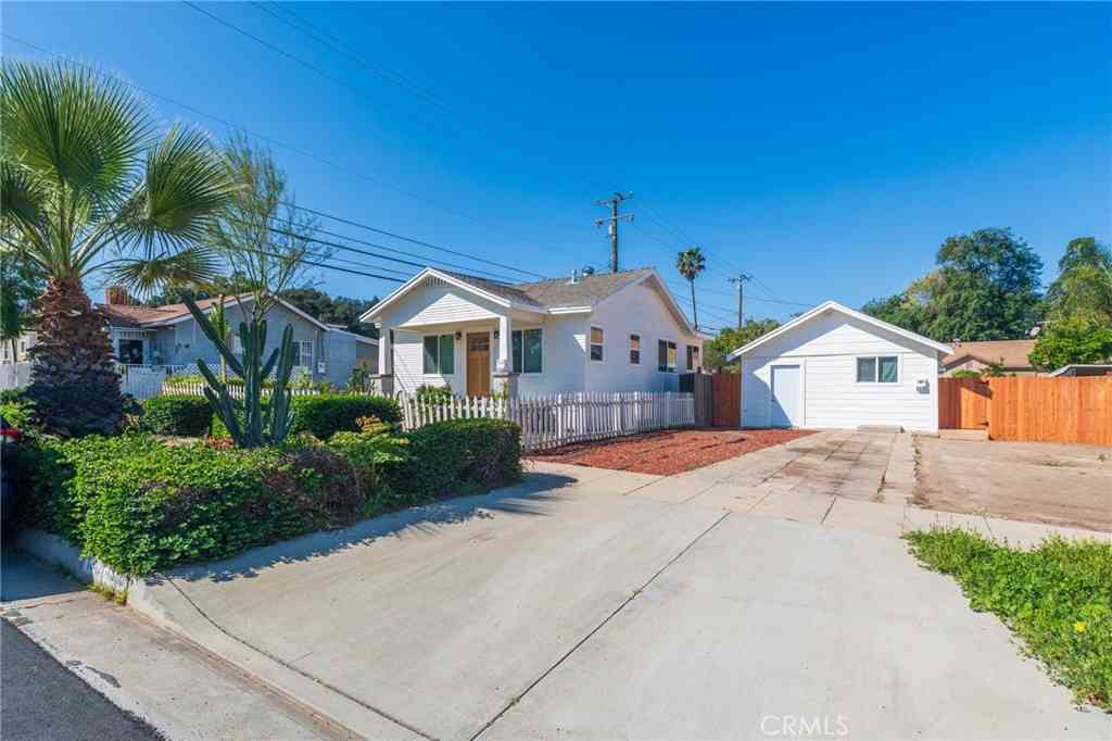 Homes For Sale - 1310 S Belle Avenue<br/> Corona, CA 92882