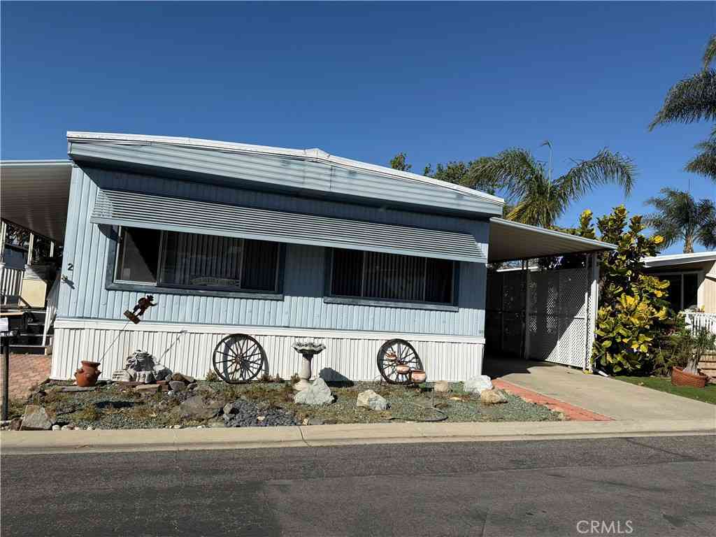 Mobile Home For Sale - 26000 Avenida Aeropuerto #2<br/> San Juan Capistrano, CA 92675