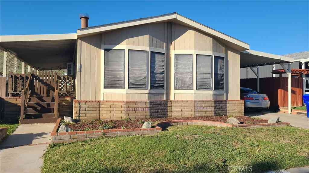Mobile Home For Sale - 4080 Pedley #49<br/> Jurupa Valley, CA 92509