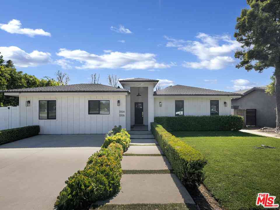 Homes For Rent - 13506 Chandler Boulevard<br/> Sherman Oaks, CA 91401
