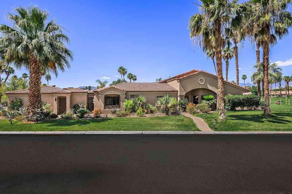 Condo For Sale - 76306 Sweet Pea Way<br/> Palm Desert, CA 92211