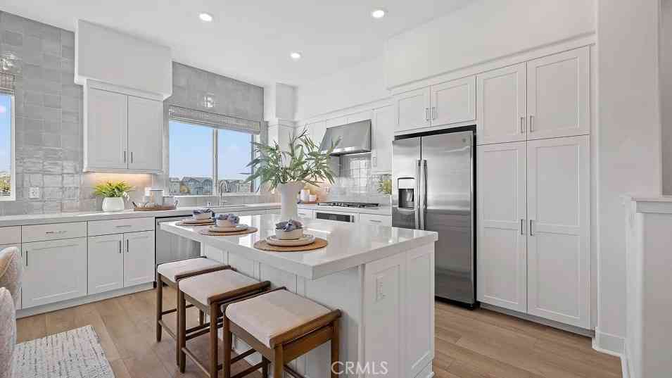 Condo For Sale - 832 Sonia<br/> Irvine, CA 92618