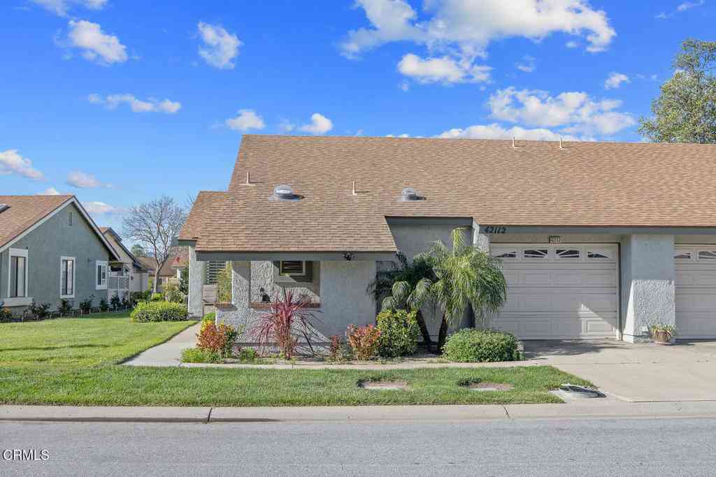 Homes For Sale - 42112 Village 42<br/> Camarillo, CA 93012