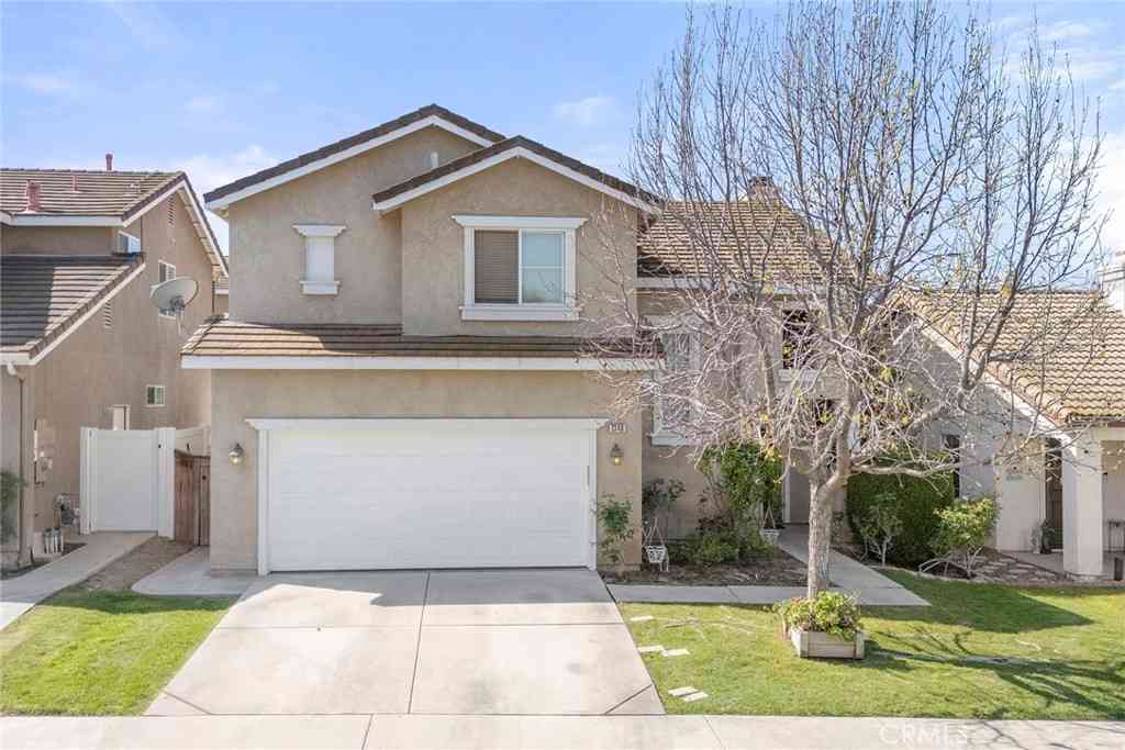 Condo For Sale - 1340 Goldeneagle Drive<br/> Corona, CA 92879