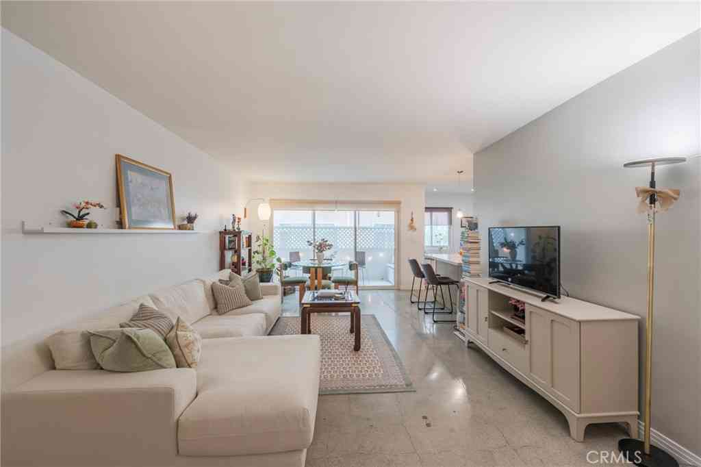Condo For Sale - 8710 Delgany #3<br/> Playa Del Rey, CA 90293