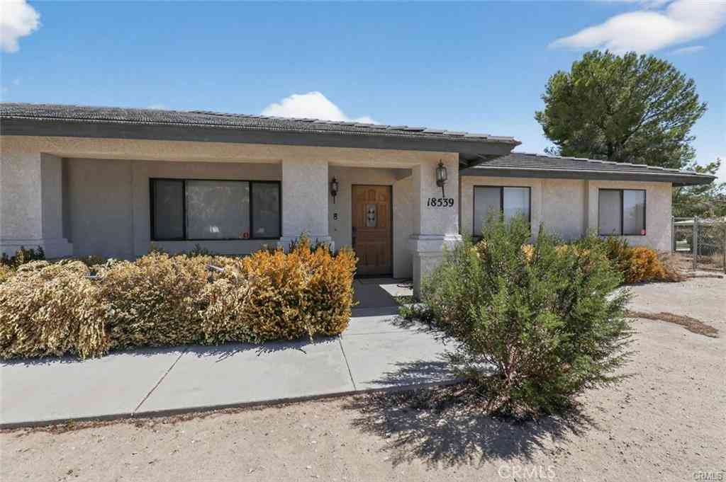 Homes For Sale - 18539 Symeron<br/> Apple Valley, CA 92307