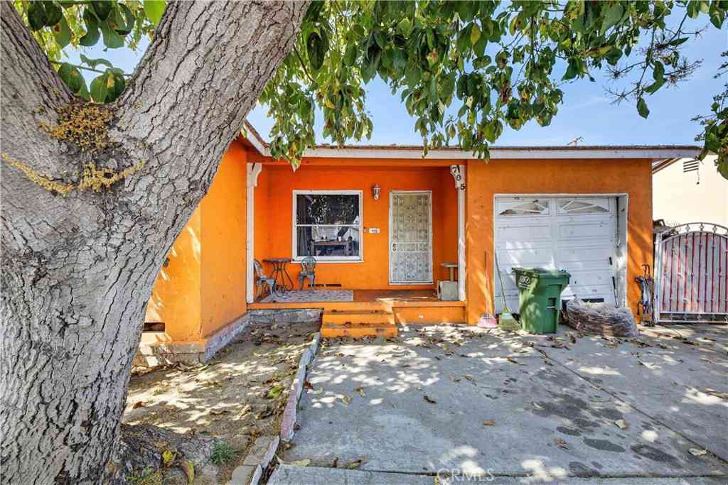 Homes For Sale - 705 S Thorson Avenue<br/> Compton, CA 90221