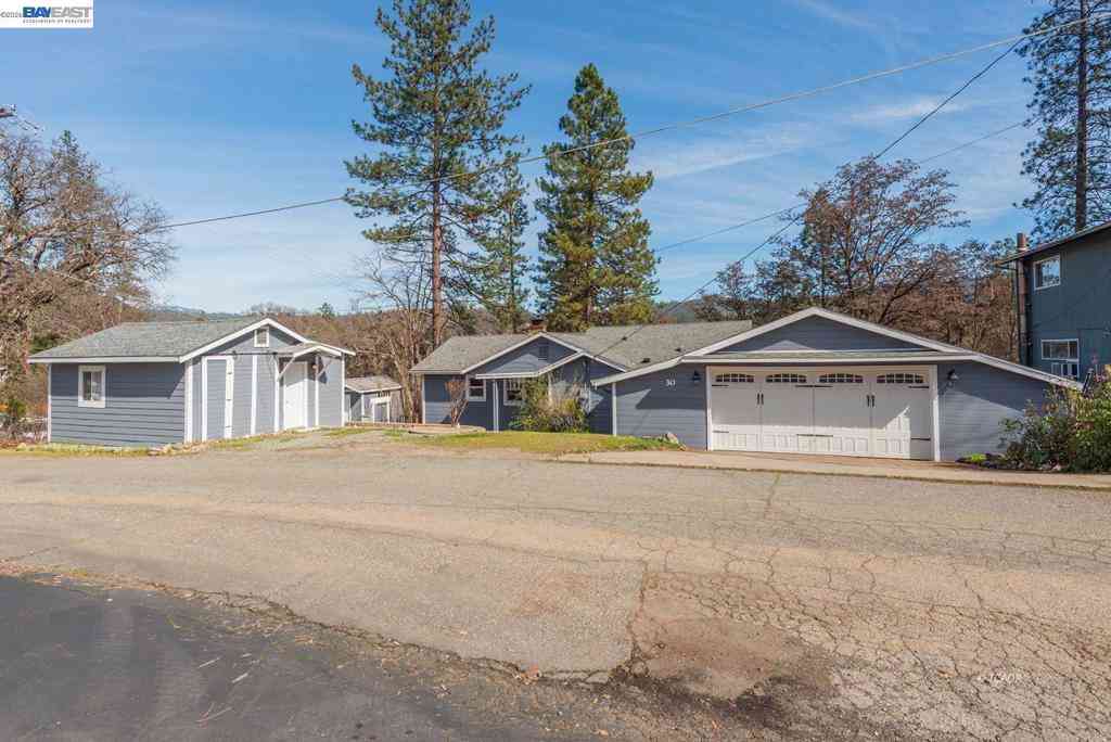 Homes For Sale - 30 Paulsen St.<br/> Trinity County, Weaverville, CA 96093