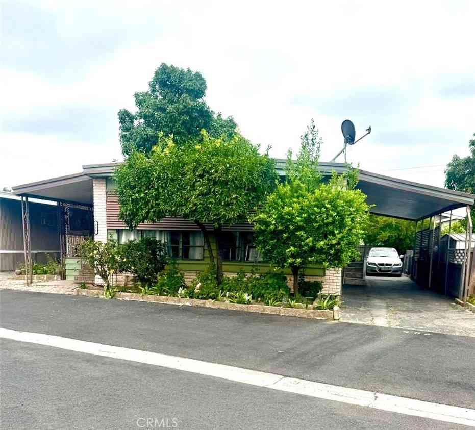 Mobile Home For Sale - 12700 Elliott Avenue #406<br/> El Monte, CA 91732