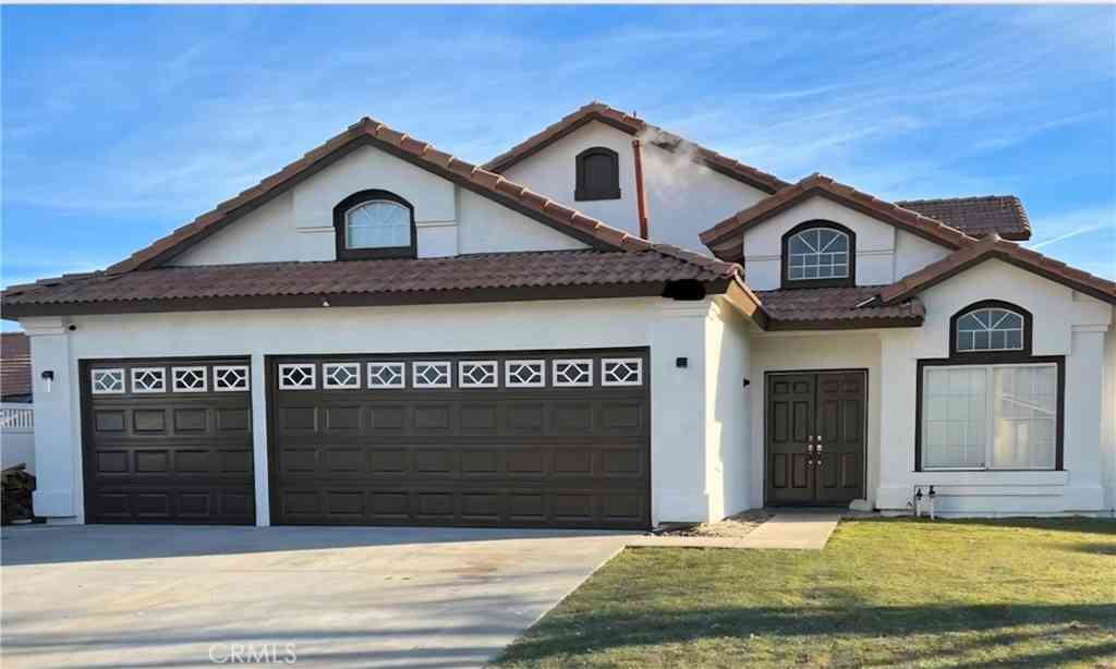 Homes For Sale - 12705 El Dorado Way<br/> Victorville, CA 92392