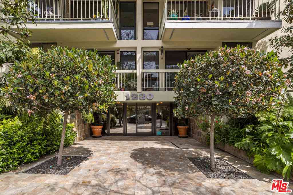 Condo For Rent - 1230 N Sweetzer Avenue #112<br/> West Hollywood, CA 90069