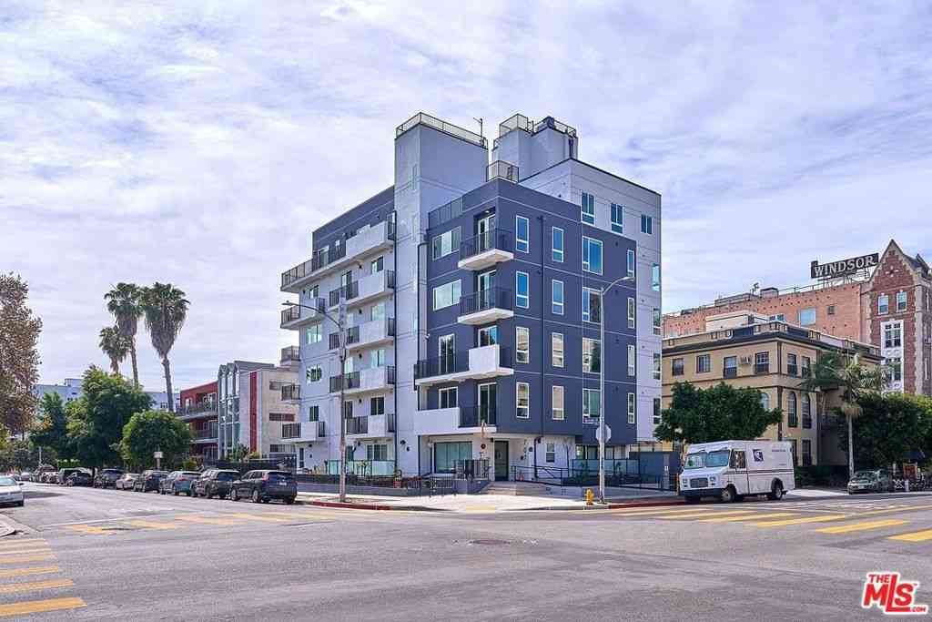 Condo For Rent - 707 S Berendo Street #601<br/> Los Angeles, CA 90005