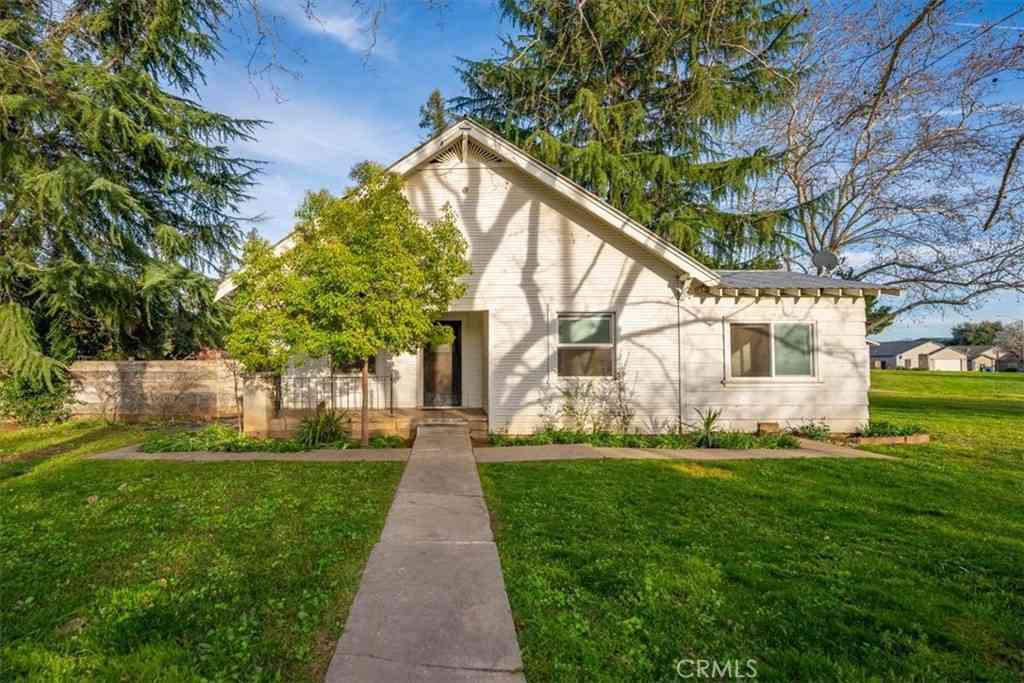 Homes For Sale - 550 Bayles Avenue<br/> Tehama County, Red Bluff, CA 96080