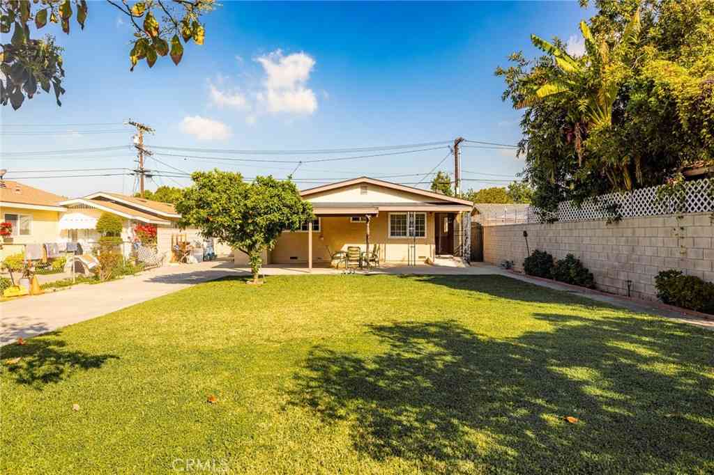 Homes For Sale - 309 E Water Street<br/> Anaheim, CA 92805