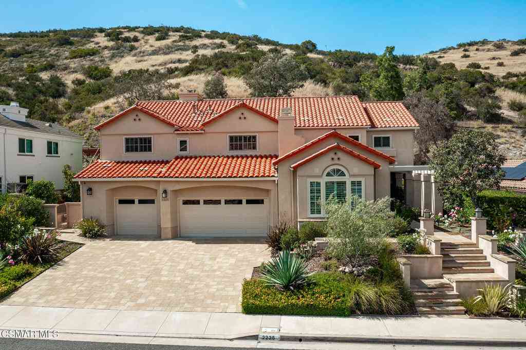 Homes For Sale - 2225 Kirsten Lee Drive<br/> Westlake Village, CA 91361