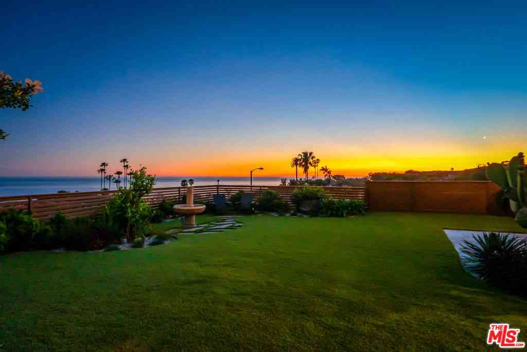 Homes For Sale - 20207 Piedra Chica Road<br/> Malibu, CA 90265