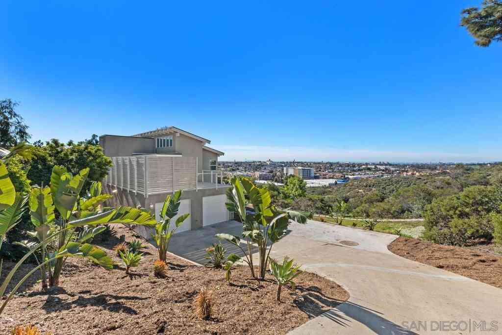 Homes For Sale - 700 Selma Pl<br/> San Diego, CA 92114