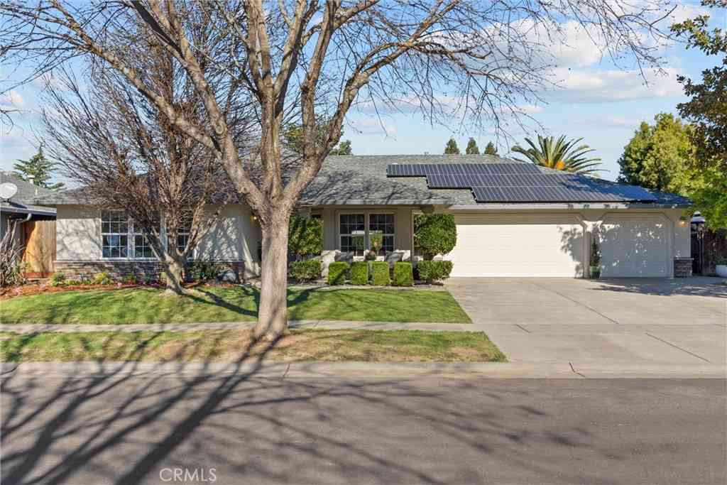Homes For Sale - 217 Zion Canyon Court<br/> Chico, CA 95973