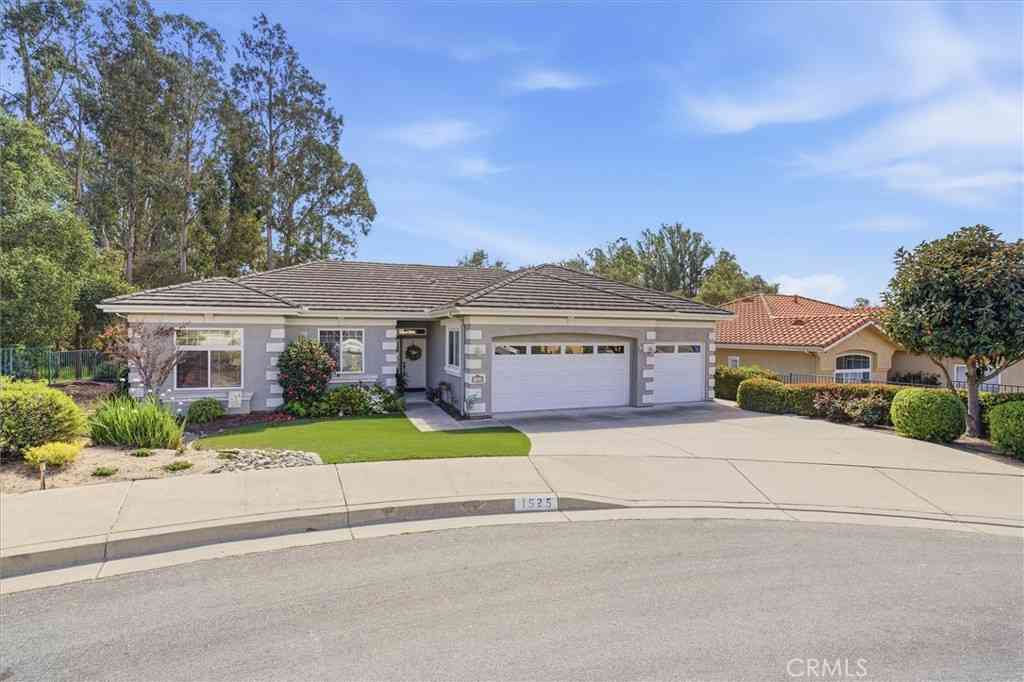 Homes For Sale - 1525 Hogan Court<br/> Nipomo, CA 93444