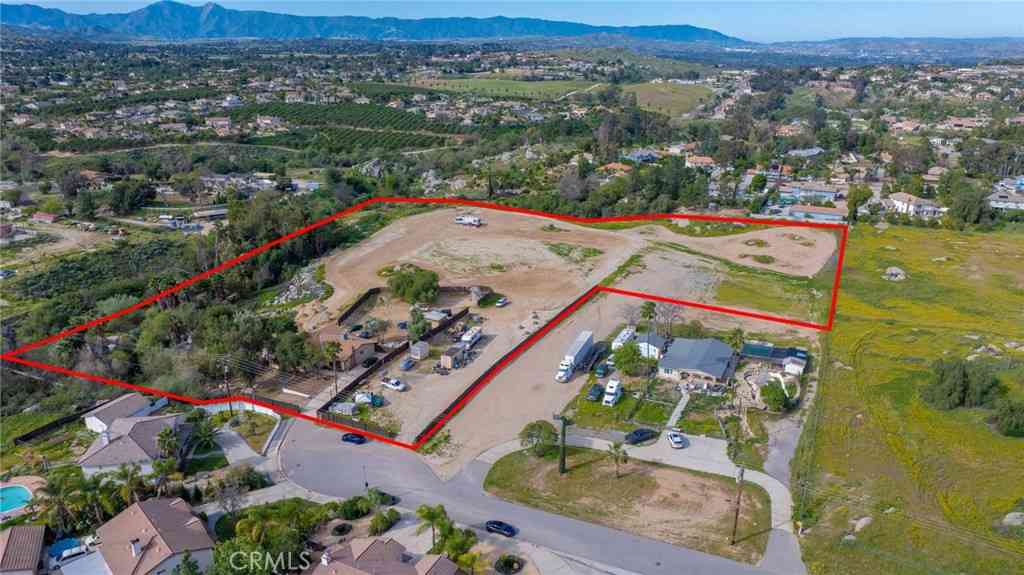 Homes For Sale - 14435 Wood Road<br/> Riverside, CA 92508