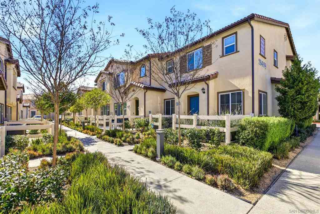 Townhouse For Sale - 28409 Oriole Way #1304<br/> Murrieta, CA 92563