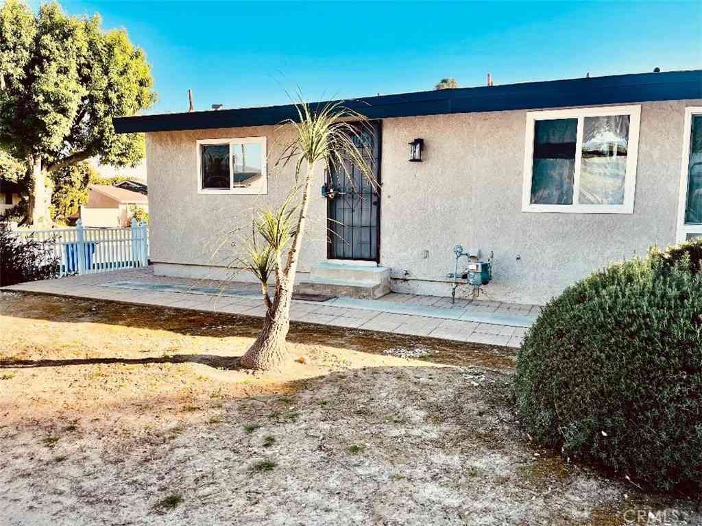 Multifamily For Rent - 17402 Mayall<br/> Northridge, CA 91325