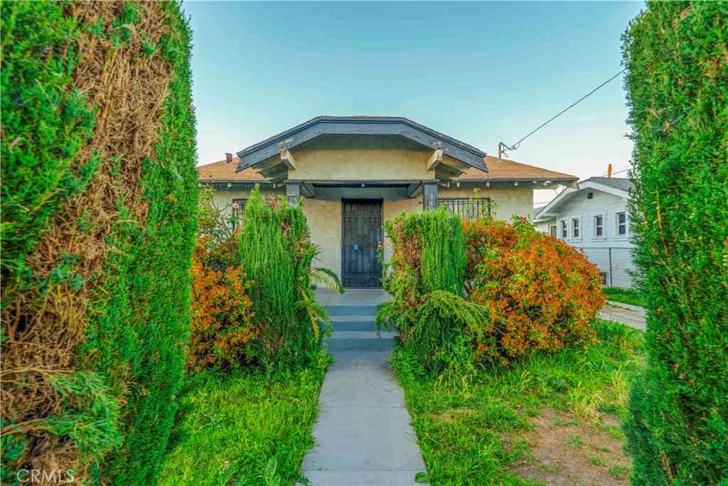 Homes For Sale - 315 W Cedar<br/> Compton, CA 90220