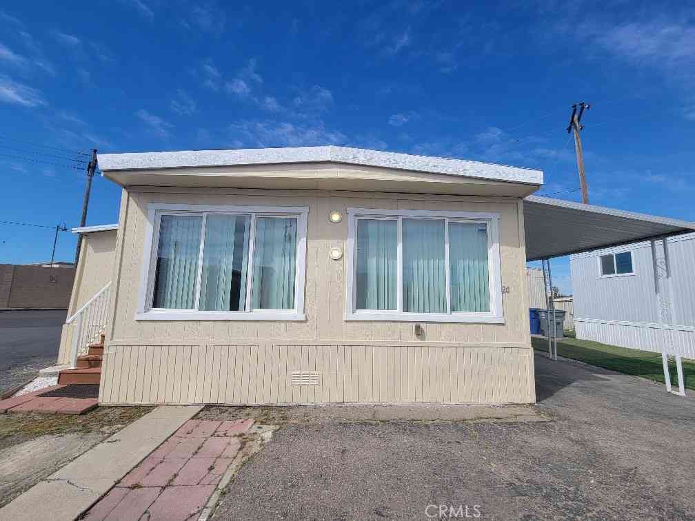 Mobile Home For Sale - 2151 E Pacheco Space 20<br/> Merced County, Los Banos, CA 93635
