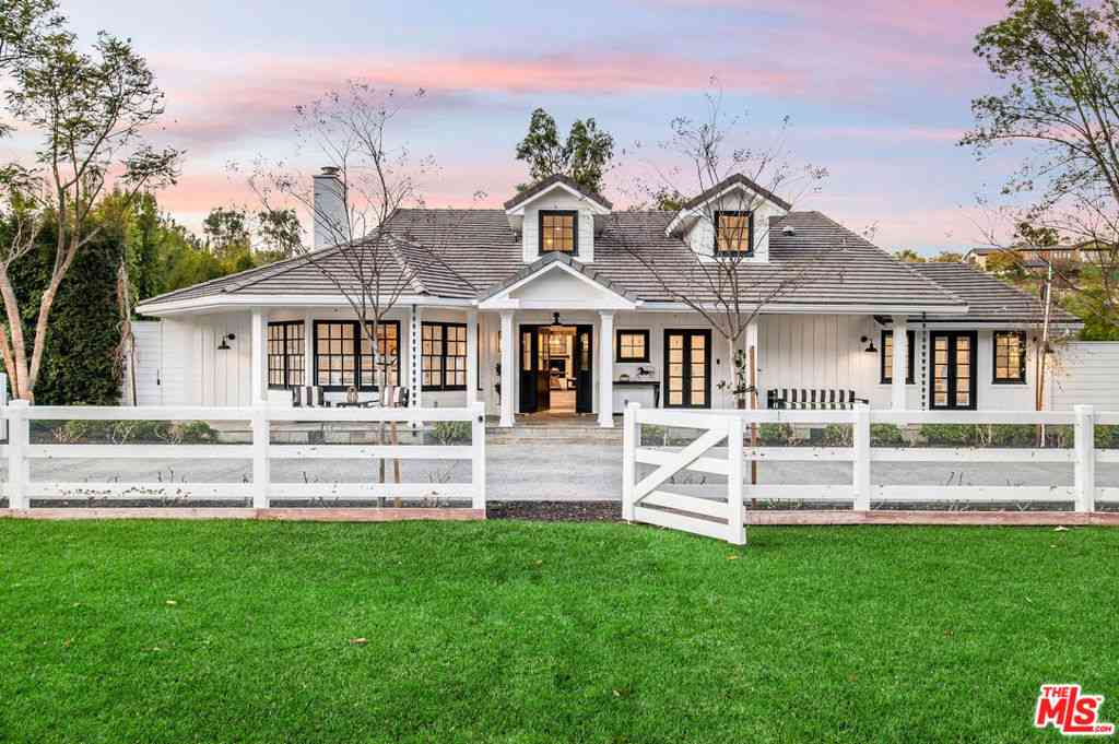 Homes For Sale - 5525 Paradise Valley Road<br/> Hidden Hills, CA 91302