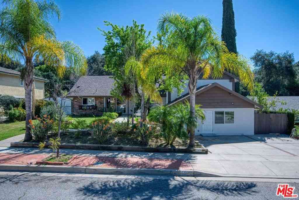 Homes For Sale - 22650 Jameson Drive<br/> Calabasas, CA 91302