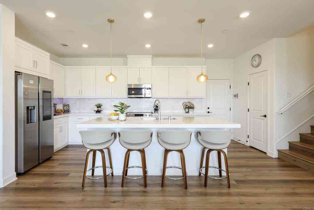Townhouse For Sale - 789 Mateo Street #2<br/> Chula Vista, CA 91911