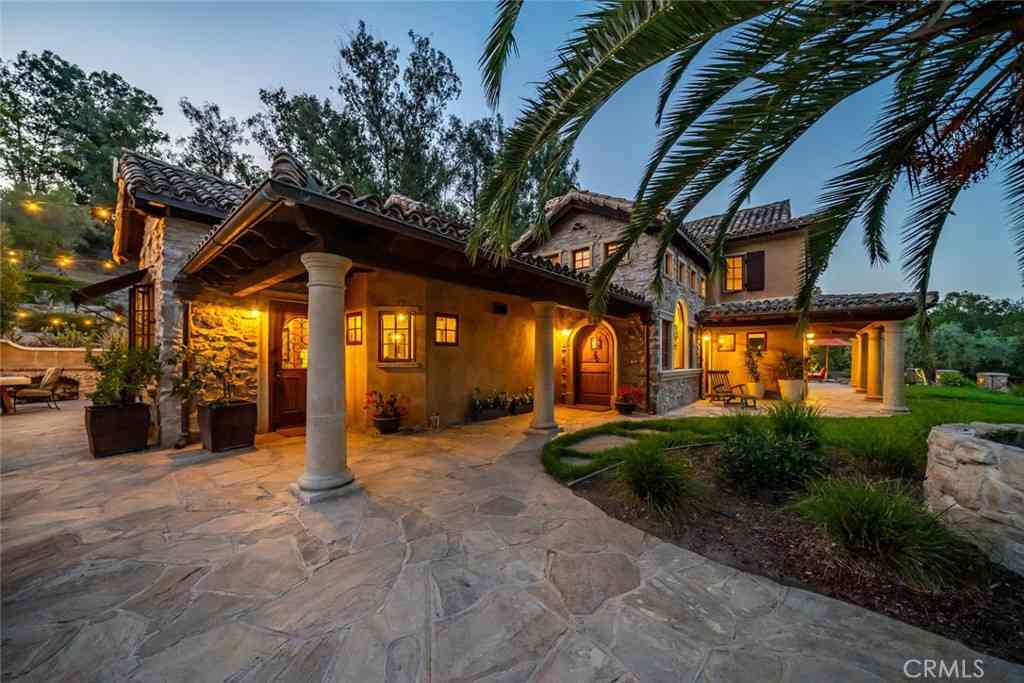 Homes For Sale - 1155 Carpenter Canyon Road<br/> Arroyo Grande, CA 93420