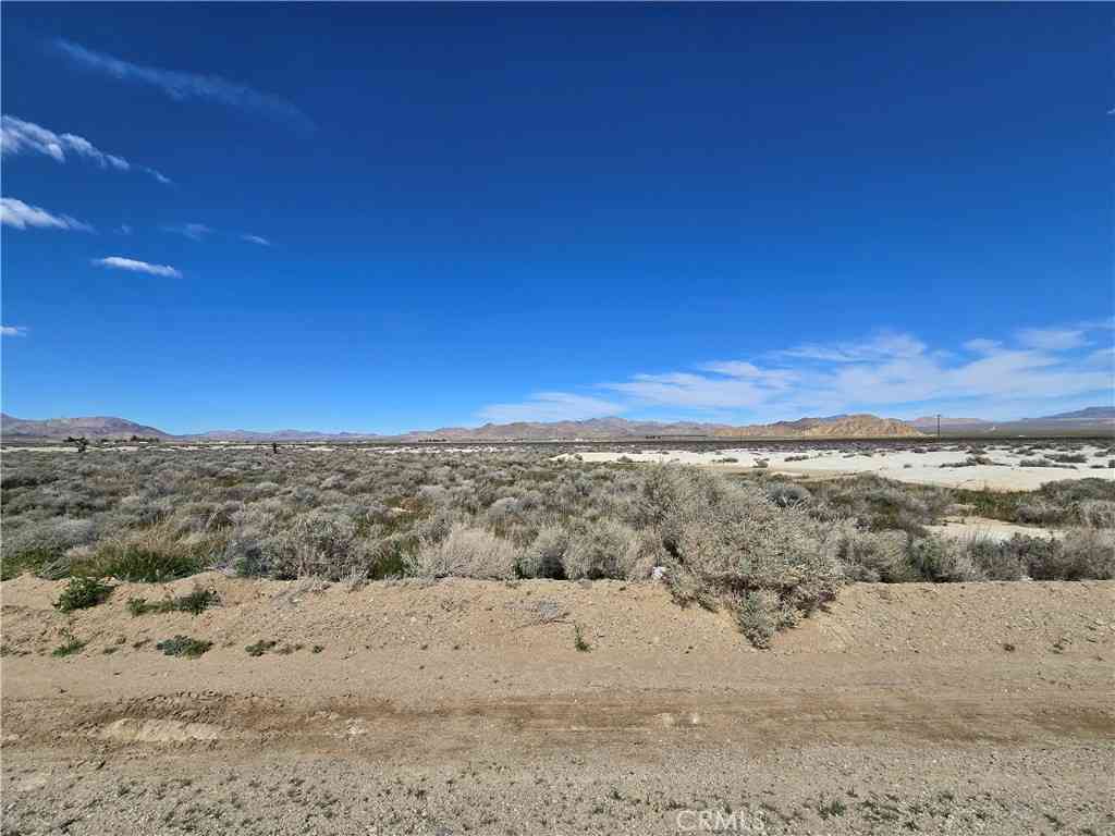 Vacant Land For Sale - 2 Northside Road<br/> Lucerne Valley, CA 92356