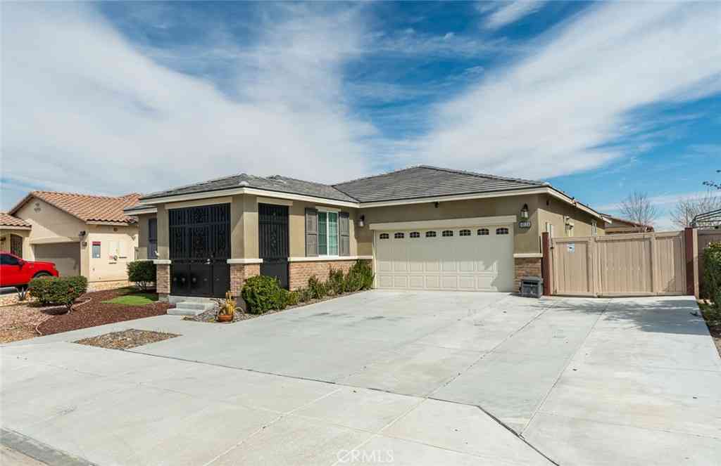 Homes For Sale - 45124 42nd Street W<br/> Lancaster, CA 93536