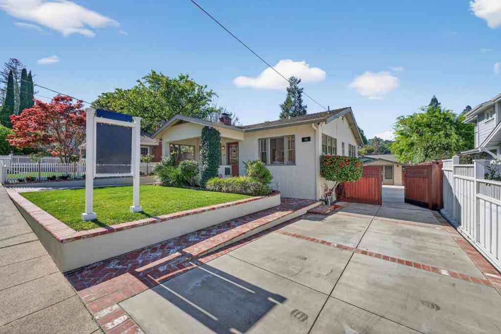 Homes For Sale - 136 Loma Alta Avenue<br/> Los Gatos, CA 95030
